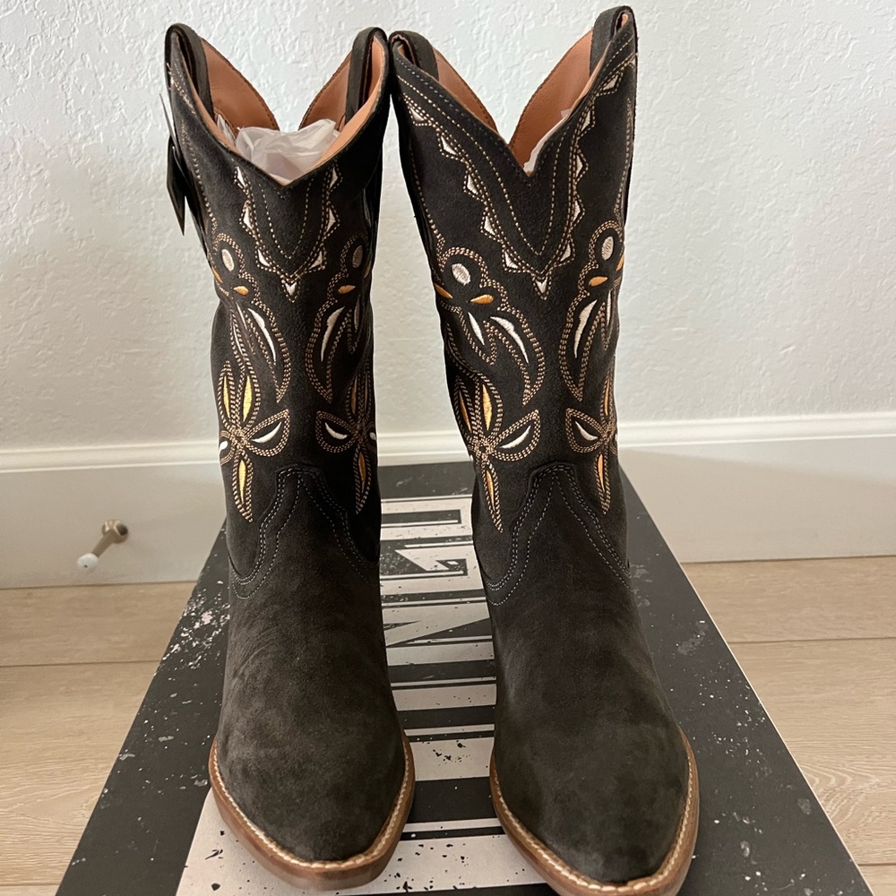 Dingo Western Cowboy Boots- BRAND NEW